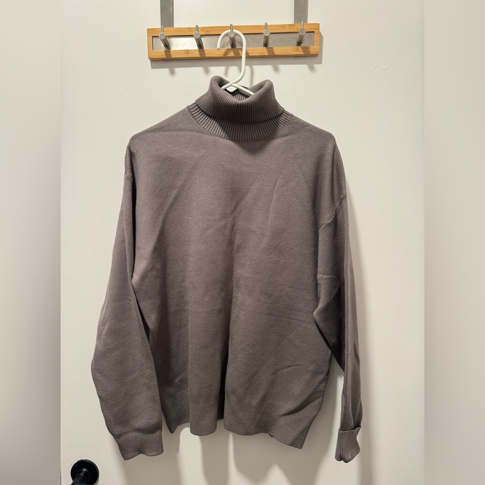 Zara Men's Charcoal Turtleneck Sweater